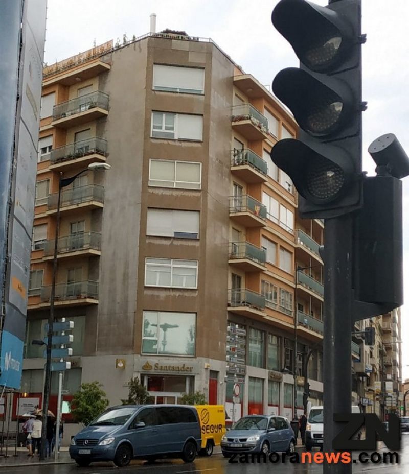 Semáforos apagados en el centro de la ciudad de Zamora a cuenta de la tormenta