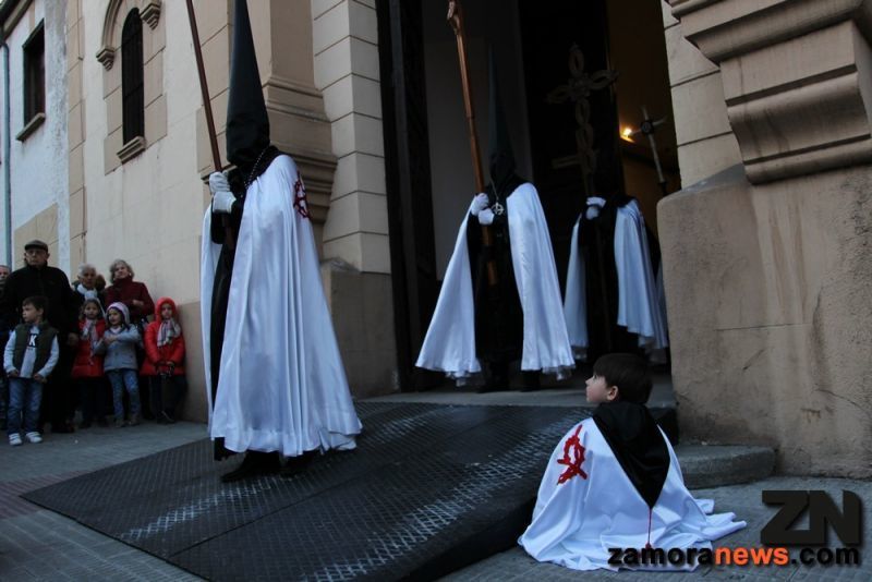 La Asociación Cultural de Jesús en su Tercera Caída pone en marcha desde mañana 1 de Junio el IV Concurso Nacional de Fotografía Artística