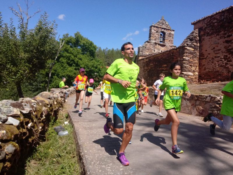 La II legua benéfica de Milles de la Polvorosa recauda más de 1.000 euros para la Asociación Corriendo con el corazón por Hugo