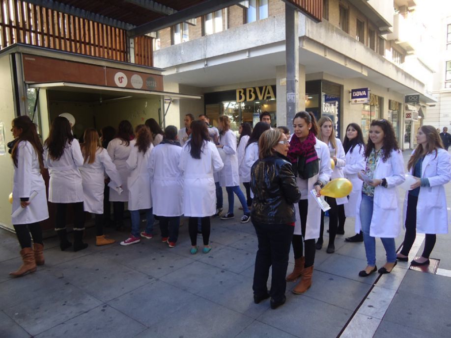 Alumnos de Enfermería en Santa Clara.