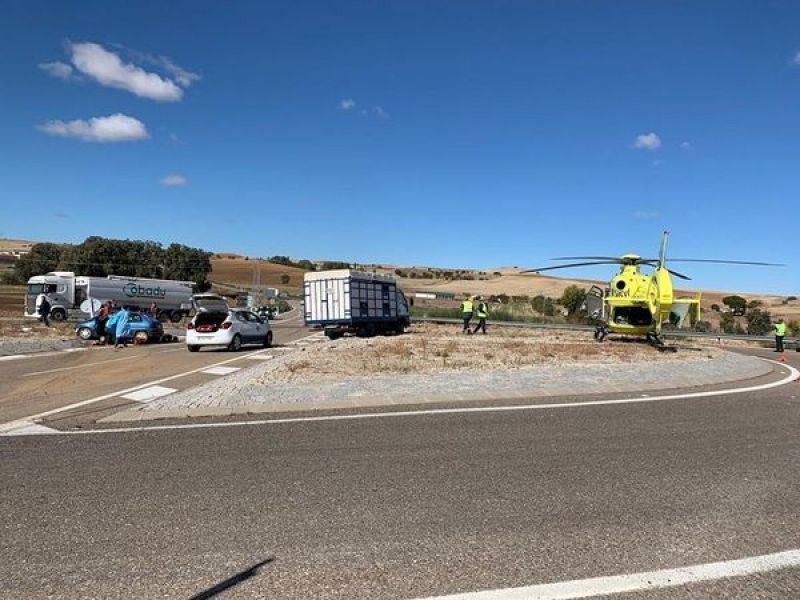 Accidente en Fuentesaúco: Un varón de 87 años trasladado al Complejo Asistencial de Zamora.