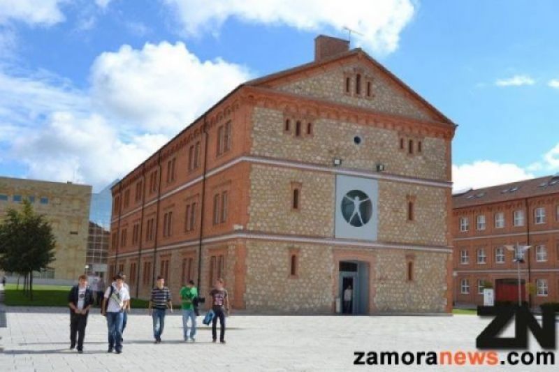 La Junta de Castilla y León reduce las matrículas universitarias para el próximo curso