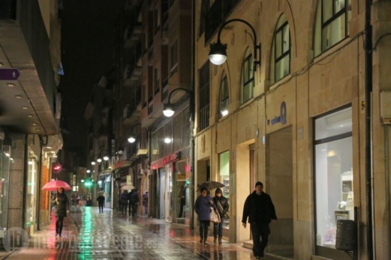 Benavente se ilumina progresivamente con luz LED