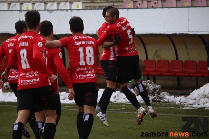 Con un 2-0 despachó el ZamoraCF al Coruxo vigués