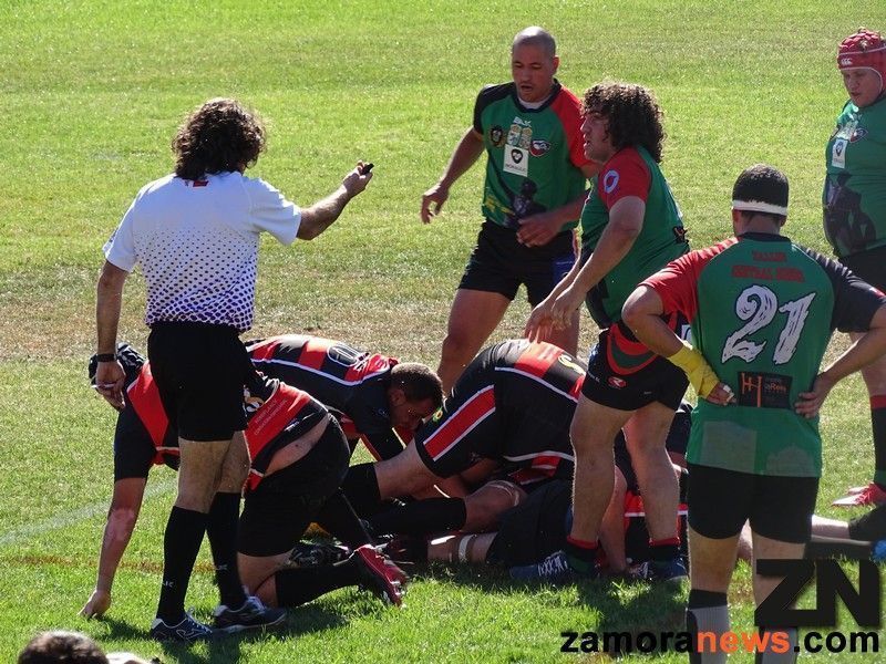 Los XV del Carnero pierden por la mínima en casa ante un equilibrado y luchador Salamanca Rugby Club