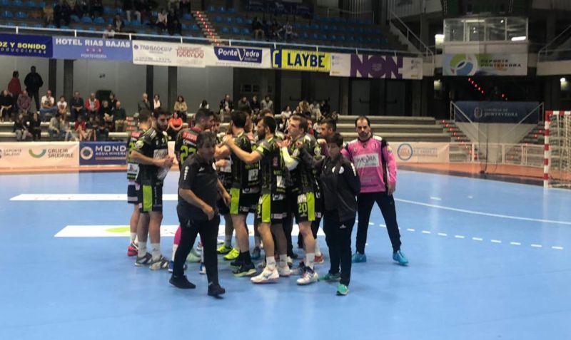 Nueva derrota del Balonmano Zamora que lo intentó ante Teucro (29-27)