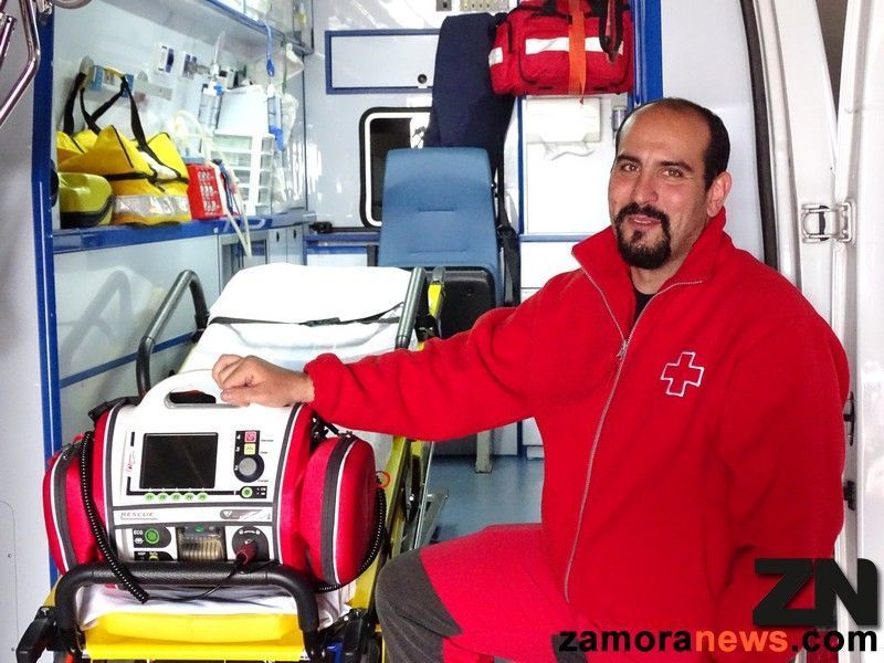 En el día Mundial del Refugiado, Cruz Roja Zamora hace visible y sensible el problema con una jornada especial de comunicación: La maleta que más pesa
