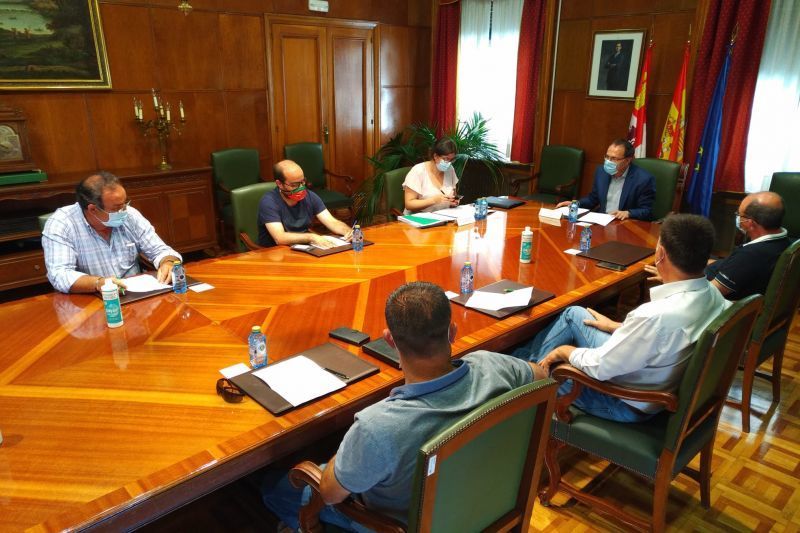 Los alcaldes de Toro conocen el Plan Agrario para este año