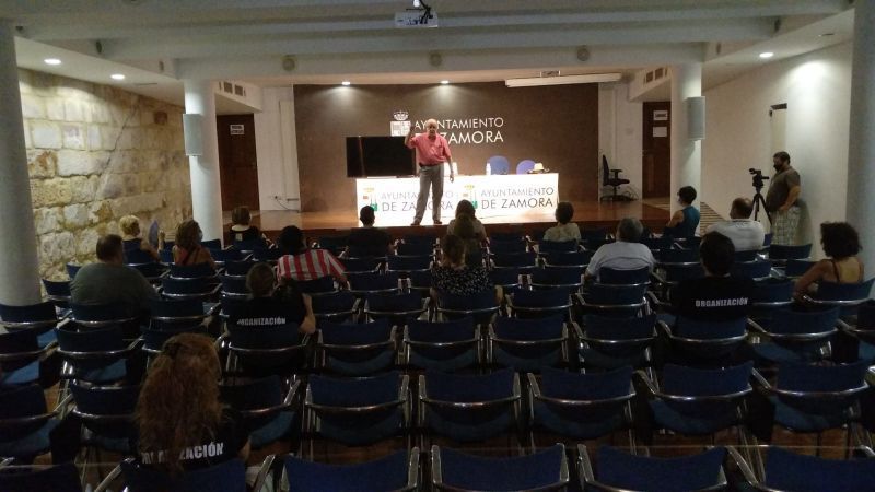 Little Opera da comienzo con el taller "Por qué ver Ópera"