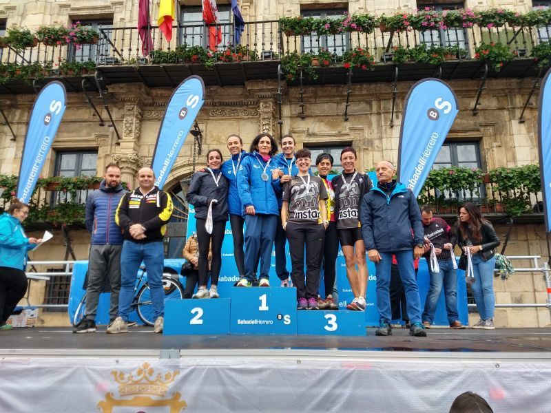 Fin de semana pasado por agua y triunfos para los atletas del club Benavente atletismo