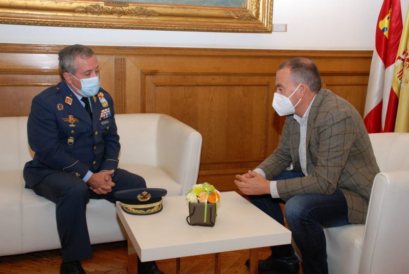 La Diputación colaborará con el Ejército del Aire en la exposición "Volar. Historia de una aventura", cuando el COVID-19 permita su exhibición en Zamora