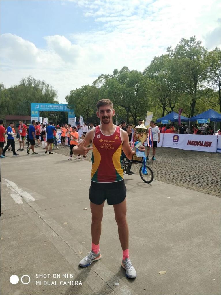 El Club de Atletismo Vino de Toro participó en varias pruebas en el fin de semana de la Hispanidad, hasta Chicago en USA o a China llegaron sus atletas