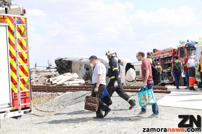 Dos fallecidos en el descarrilamiento de un tren en La Hiniesta (Zamora)