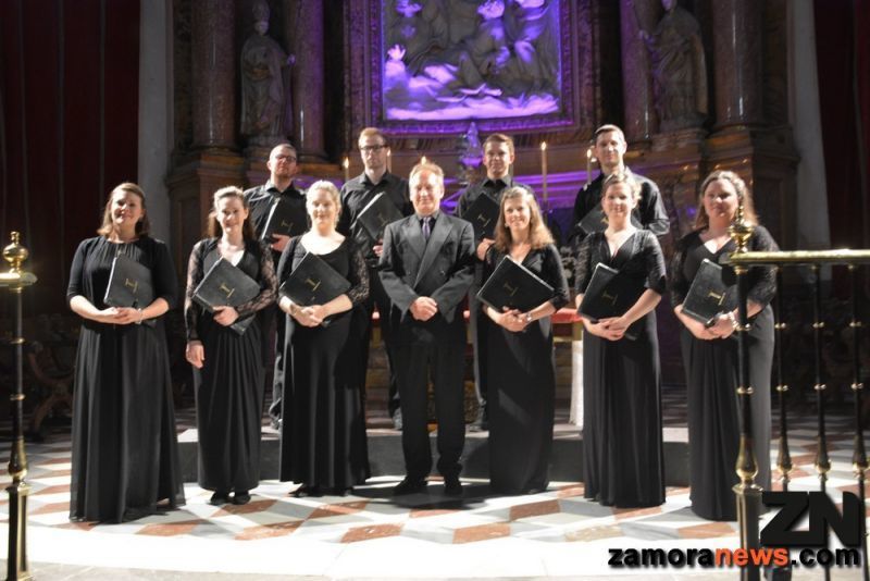 Tenebrae Choir repite éxito en Zamora, la agrupación coral inglesa es la tercera vez que recala en la capital
