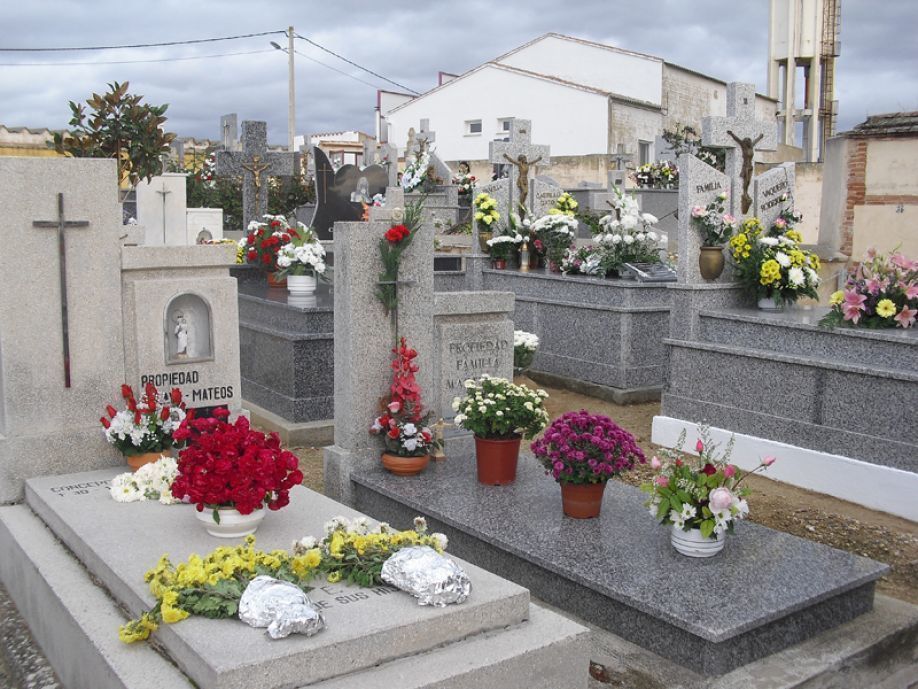 Uno de los cementerios de la provincia