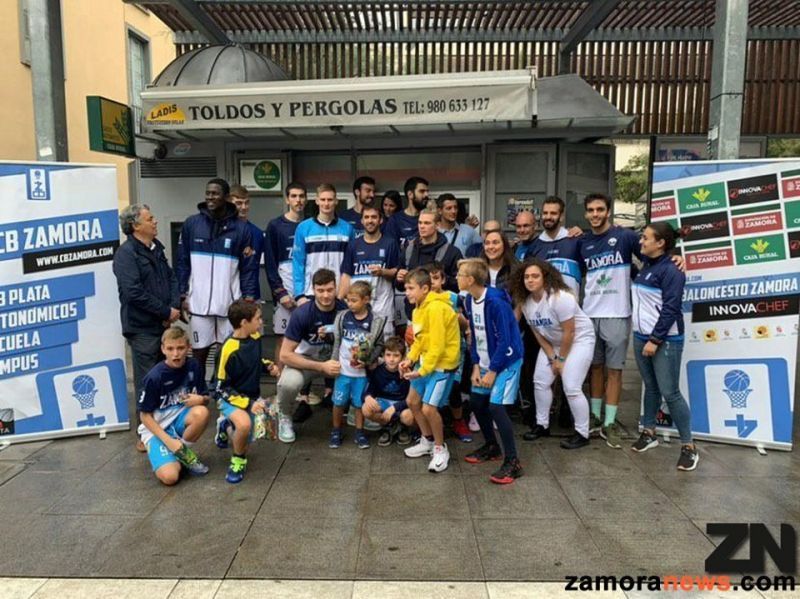 El C.B Zamora Innova Chef celebra el 'Día Azul' antes de comenzar la temporada