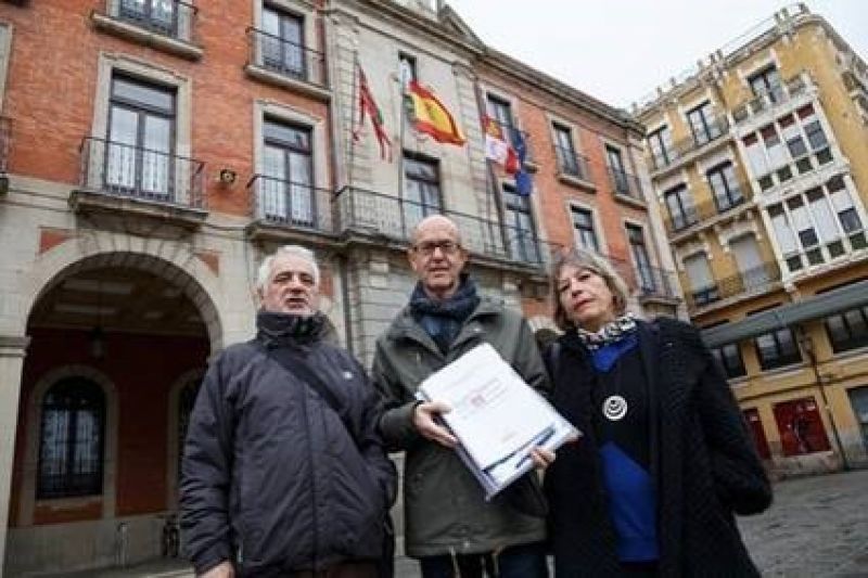 Los Amigos de Baltasar Lobo solicitan la colaboración institucional para hacer posible el Centro de Arte y entregan un dossier con más de 2.500 firmas en las instituciones