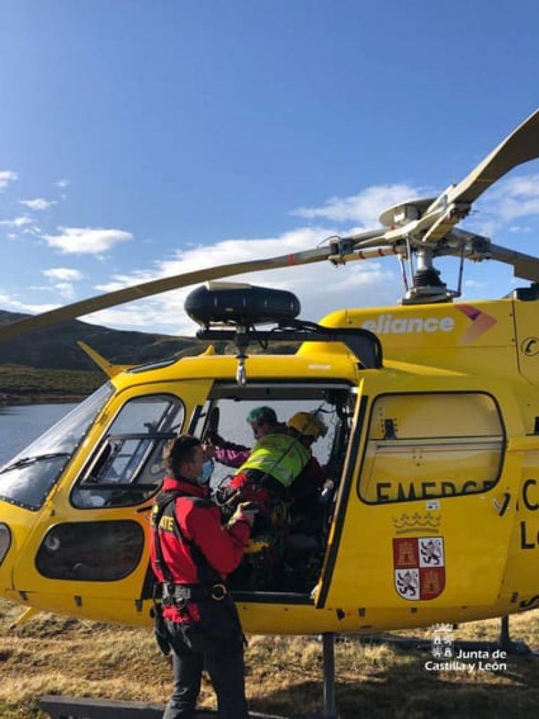 Rescatada una mujer herida durante una ruta de senderismo en Trefacio
