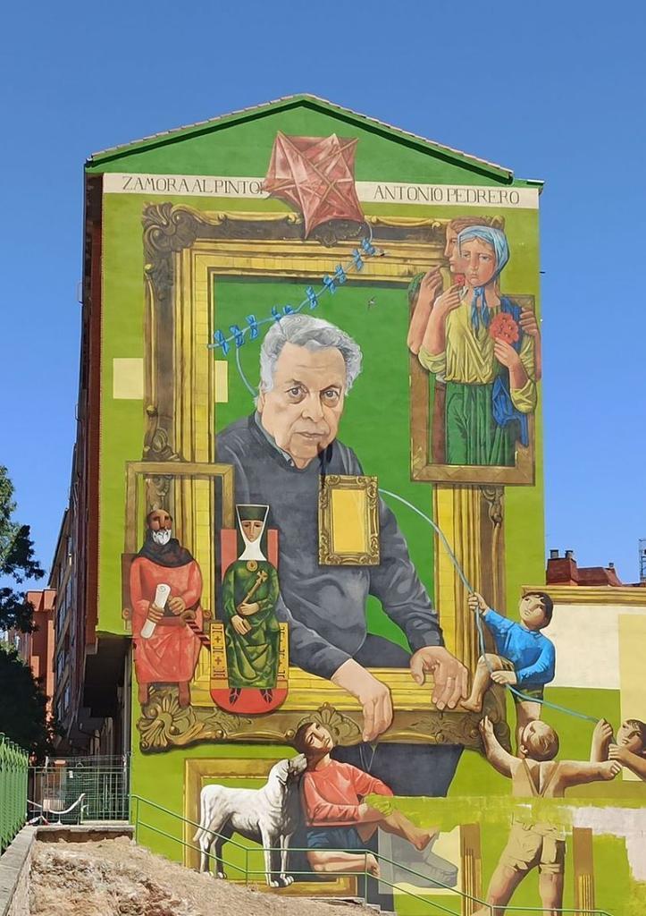 El mural de Antonio Pedrero, a punto de finalizar