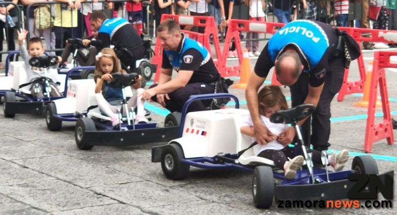 La plaza Mayor de Zamora se convierte en un gran espacio para la Seguridad Vial y el aprendizaje de los más pequeños