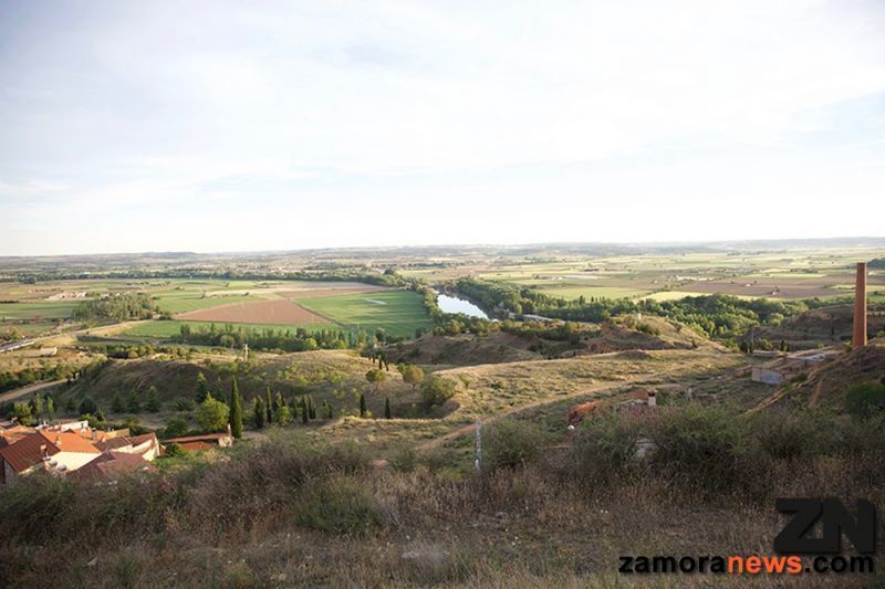 COAG trasladará la necesidad de que el Ayuntamiento de Toro establezca un plan de arreglo y mantenimiento de los caminos agrícola, dotándolo del suficiente presupuesto anual