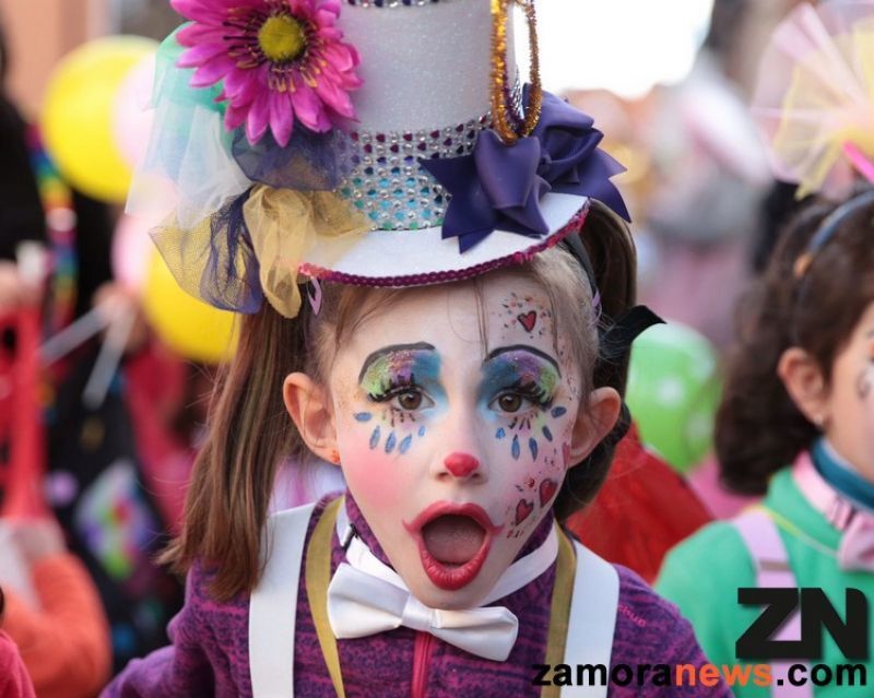 Toro arranca hoy sus carnavales 2020 con el desfile de los chupetines, una Disco Móvil en la Plaza Mayor y Españoleando con sus homenaje a los 60
