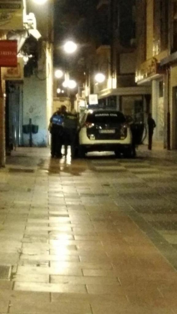 La Policía Local de Benavente reduce a un conductor que realizaba conducción temeraria