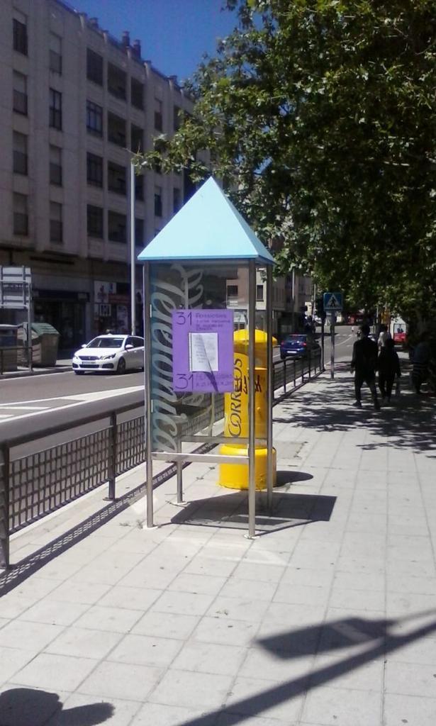 La asociación 13 Rosas traslada como cada mes su condena ante los feminicidios, este mes lo hacen también en Benavente