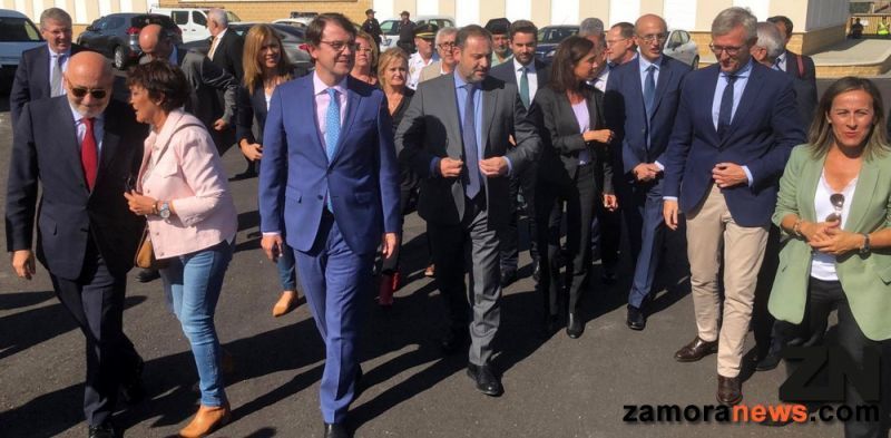 Los 110 kilómetros de Zamora a Pedralba listos en la prueba de seguridad que protagonizó el ministro en funciones de Fomento y Transporte José Luis Ábalos