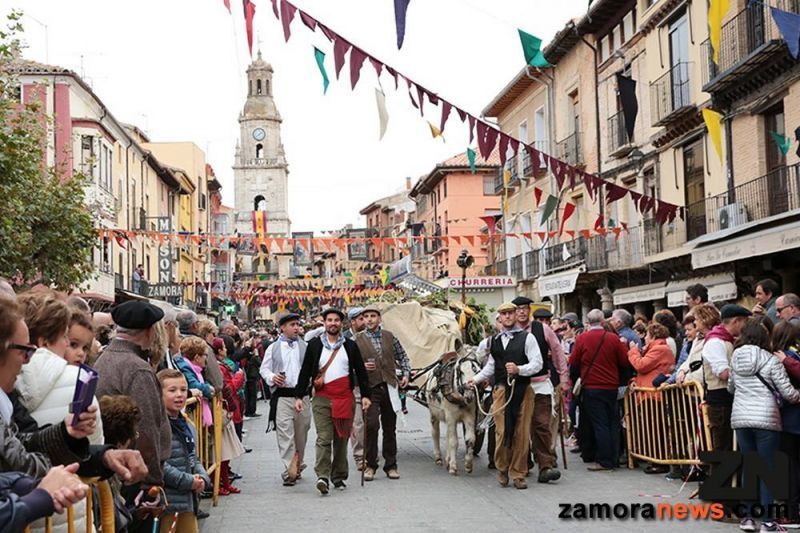 El día grande de las fiestas de la vendimia llegó, hoy en Toro los carros tomarán las calles de la ciudad en el colofón de la fiesta de la vendimia 2019