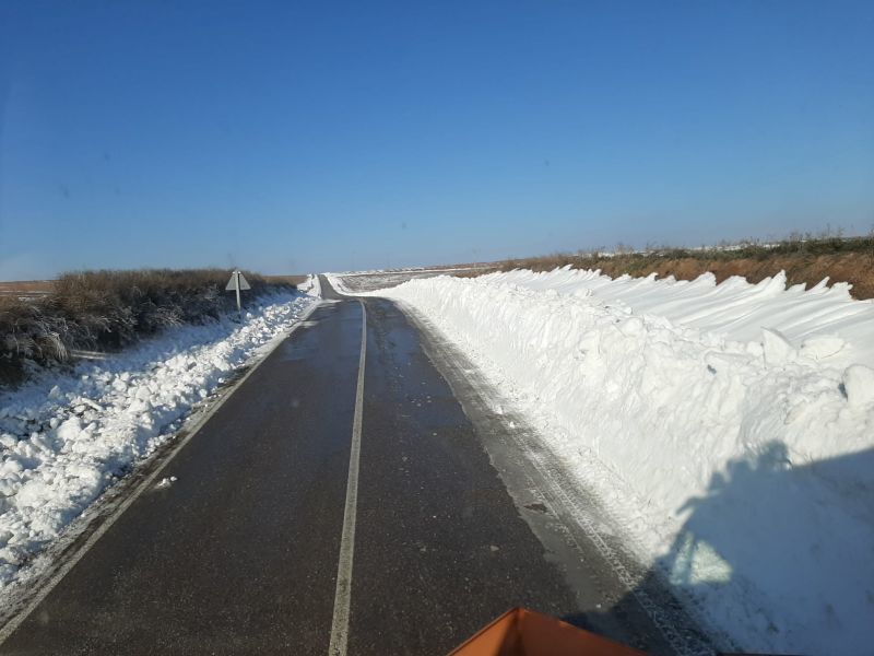 Abiertos los carriles entre Castrilllo de la Guareña y Fuentelapeña, aunque aún hay nieve acumulada