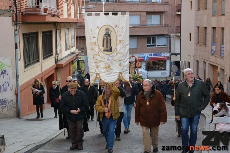 La Cofradía de San Antón procesionará este viernes con la posterior bendición de los animales