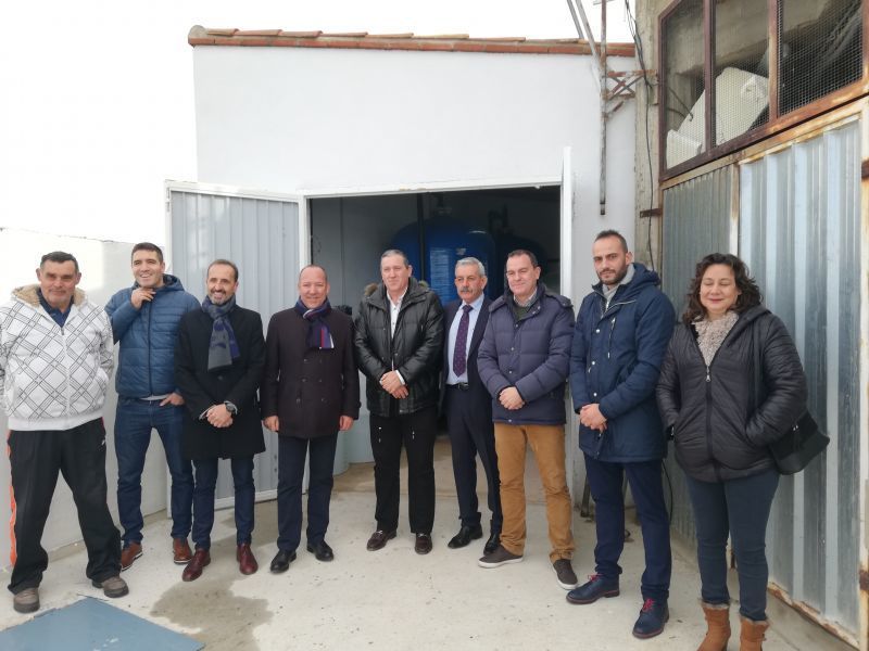 Responsables de la Diputación, entre los que se encuentran el presidente Francisco Requejo (tercero por la derecha) visitan la ETAP de Fresno | Foto Diputación de Zamora