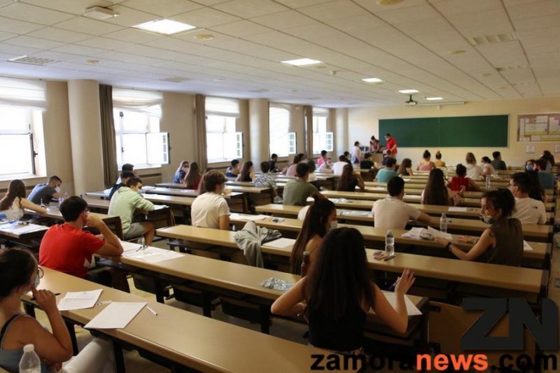 Buenas sensaciones entre los estudiantes zamoranos tras el primer día de la EBAU
