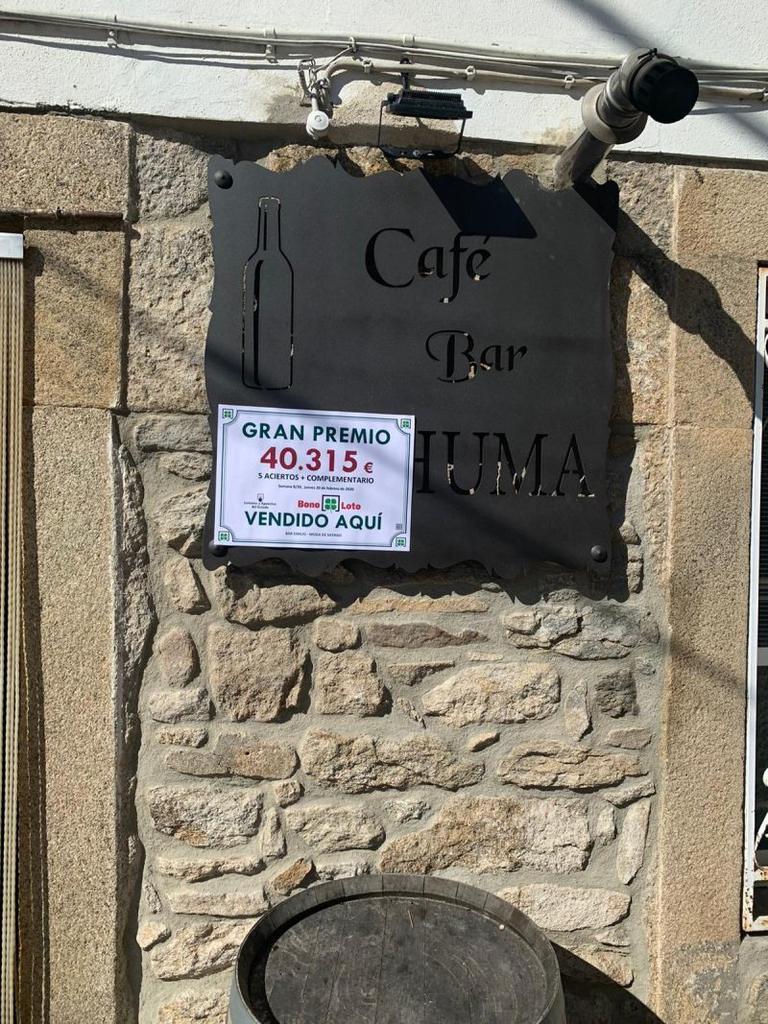 Imagen del cartel colgado en la puerta del Bar Chuma de Muga de Sayago | Foto cedida a Zamora News