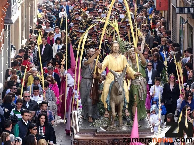 Sigue en directo al procesión de La Borriquita
