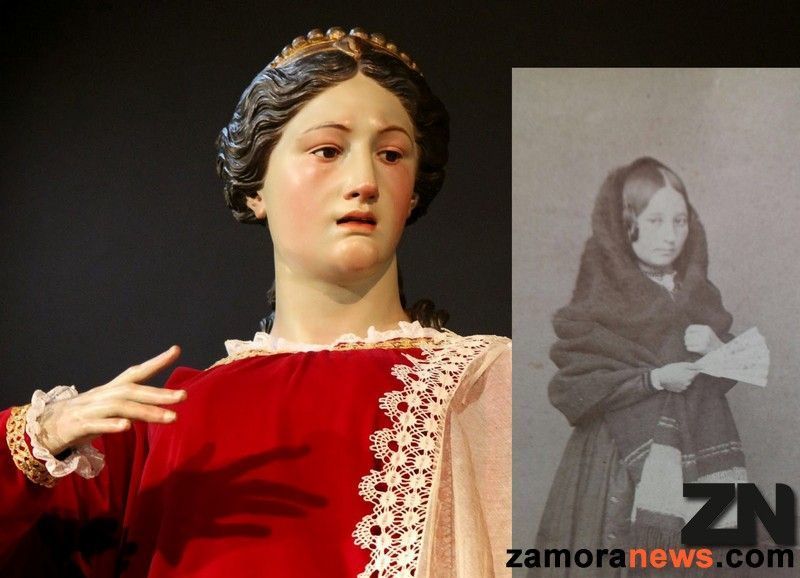 Imagen de la Verónica junto a la que fuera su modelo, Emilia Esteban Luengo
