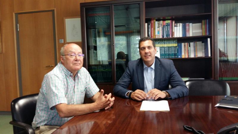El delegado territorial de la Junta recibe al nuevo presidente de la Asociación contra el Cáncer en Zamora