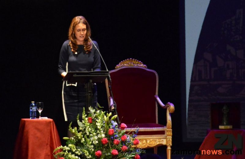 Eva Crespo hace suyos los recuerdos de todos y de todos sus recuerdos en un magistral pregón