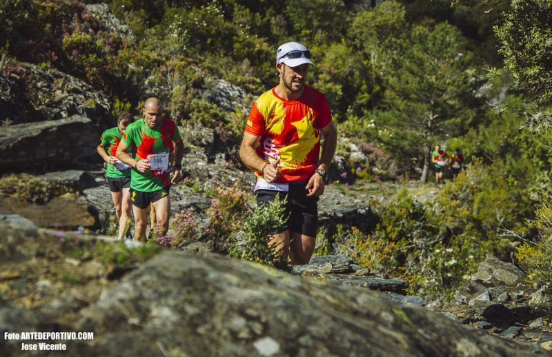Más de medio millar de corredores disputan este domingo la Transfronteriza, Campeonato Ibérico de Trail Running entre España y Portugal
