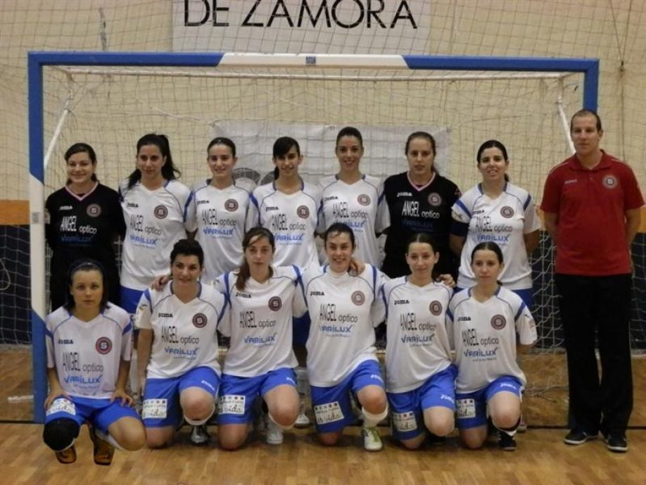 Integrantes del CD Samura.