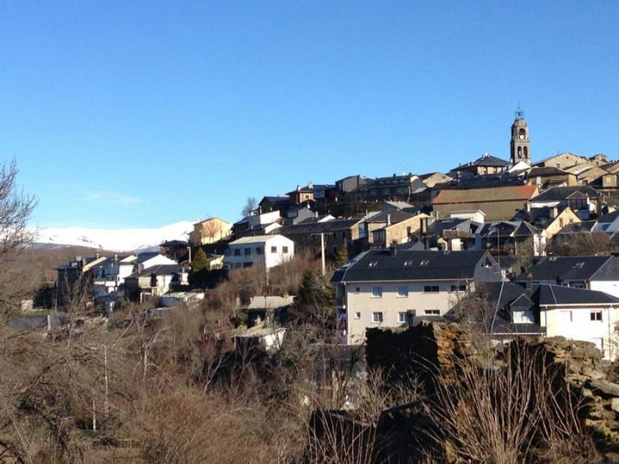 Aspecto que presentaba esta mañana Puebla de Sanabria.