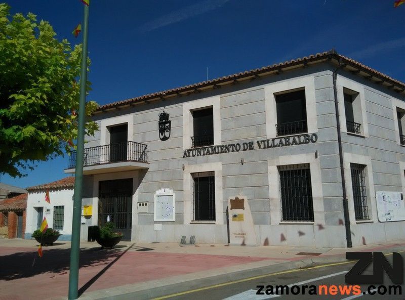 Villaralbo decide reabrir dos de sus parques infantiles
