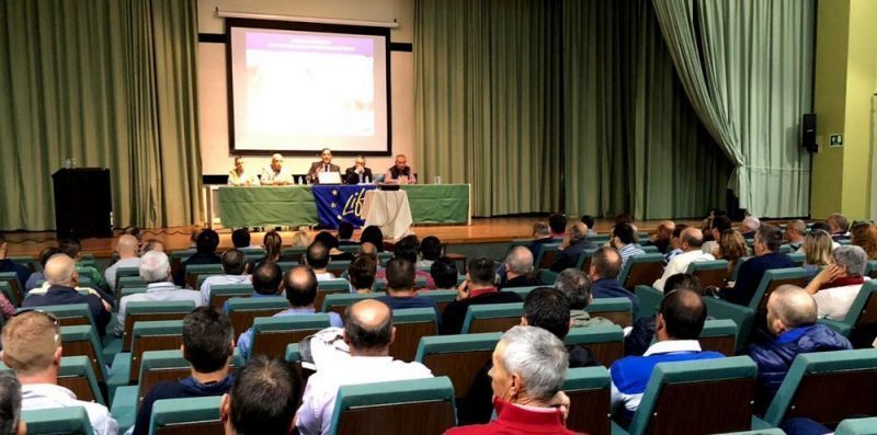 Una jornada informativa sobre el sector porcino multitudinaria ponía a la industria agro-ganadera zamorana en la tesitura sobre el modelo sostenible del sector