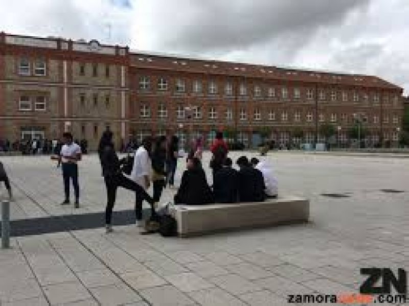 La Junta impulsa un proyecto para reducir la brecha en las carreras universitarias científicas y tecnológicas