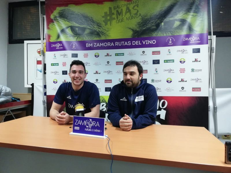 Sergio Sarasola y Leo Álvarez en rueda de prensa | Foto E. S. D.