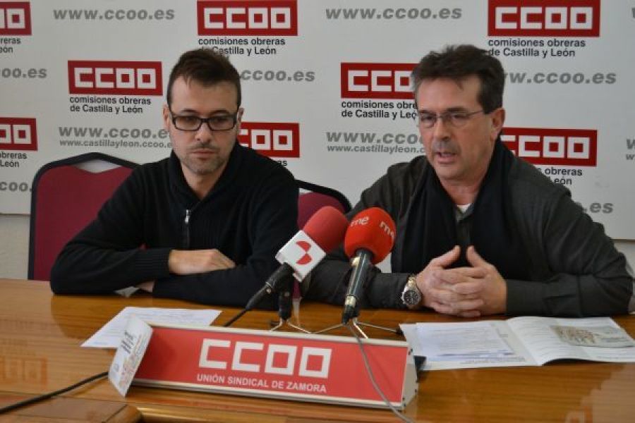 CC.OO. se concentra en protesta por el retraso de los pagos por el Fogasa