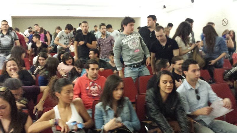Asistentes a la reunión de las peñas de esta tarde.