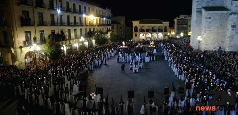 La Tercera Caída inicia las secuencias de la Pasión por las calles de Zamora