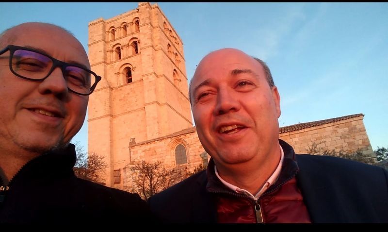 Por y para la Bien Cercada hoy con MBZChurros, los mejores churros del mundo, made in Zamora